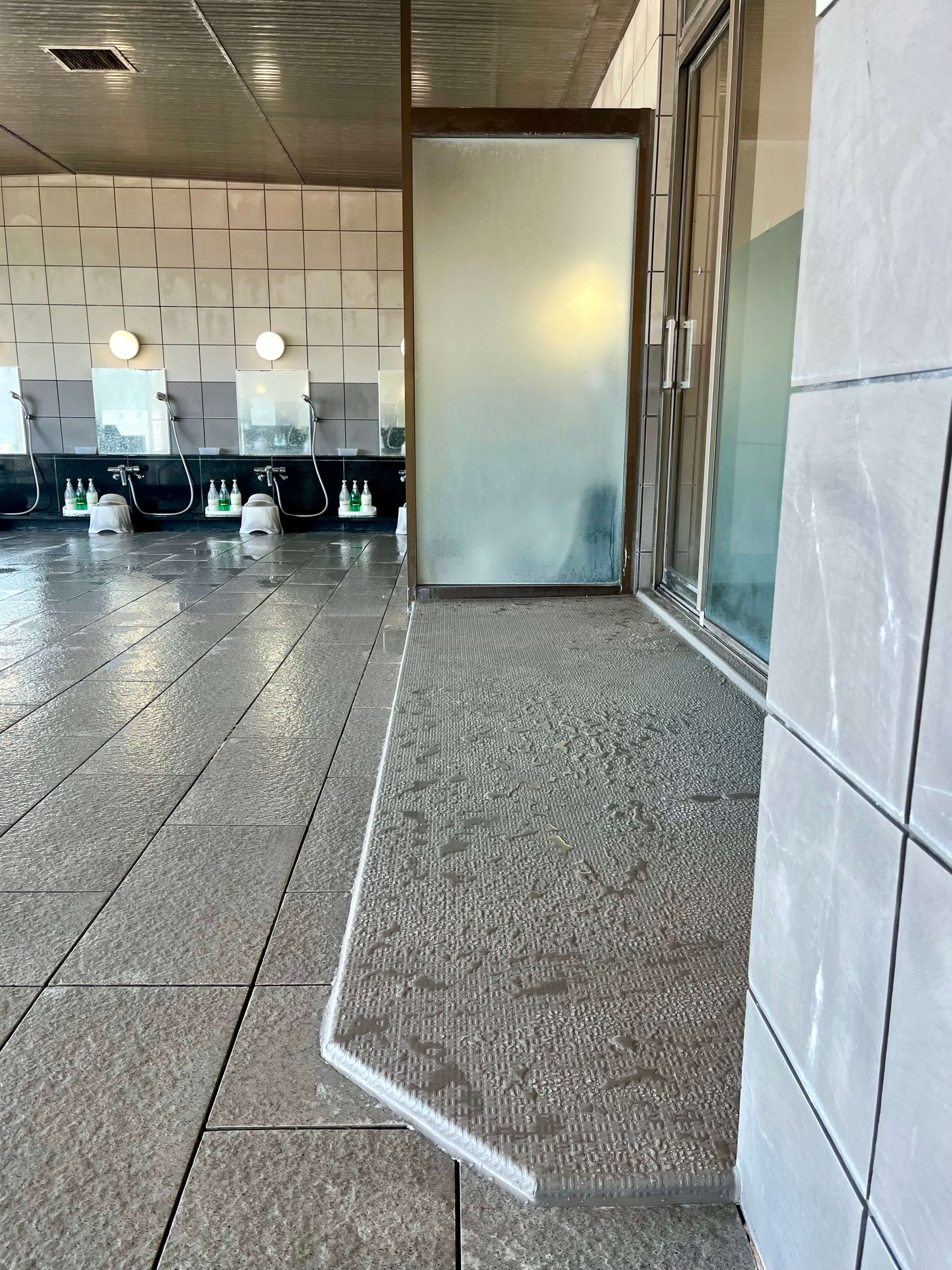 浴場のリニューアル後の写真