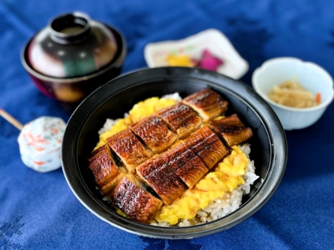 うな玉丼(富士箱根カントリークラブのレストラン)